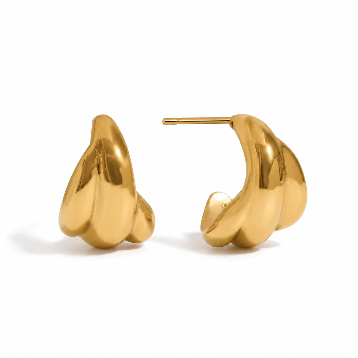 Gold chunky ridged hoop earrings by Elmaiye — Siena Hoops in waterproof, tarnish-resistant PVD gold-plated stainless steel